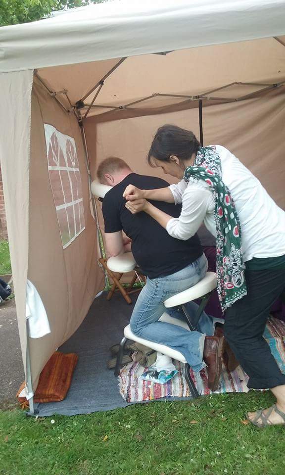Shiatsu massage in the workplace, Exeter, Devon 